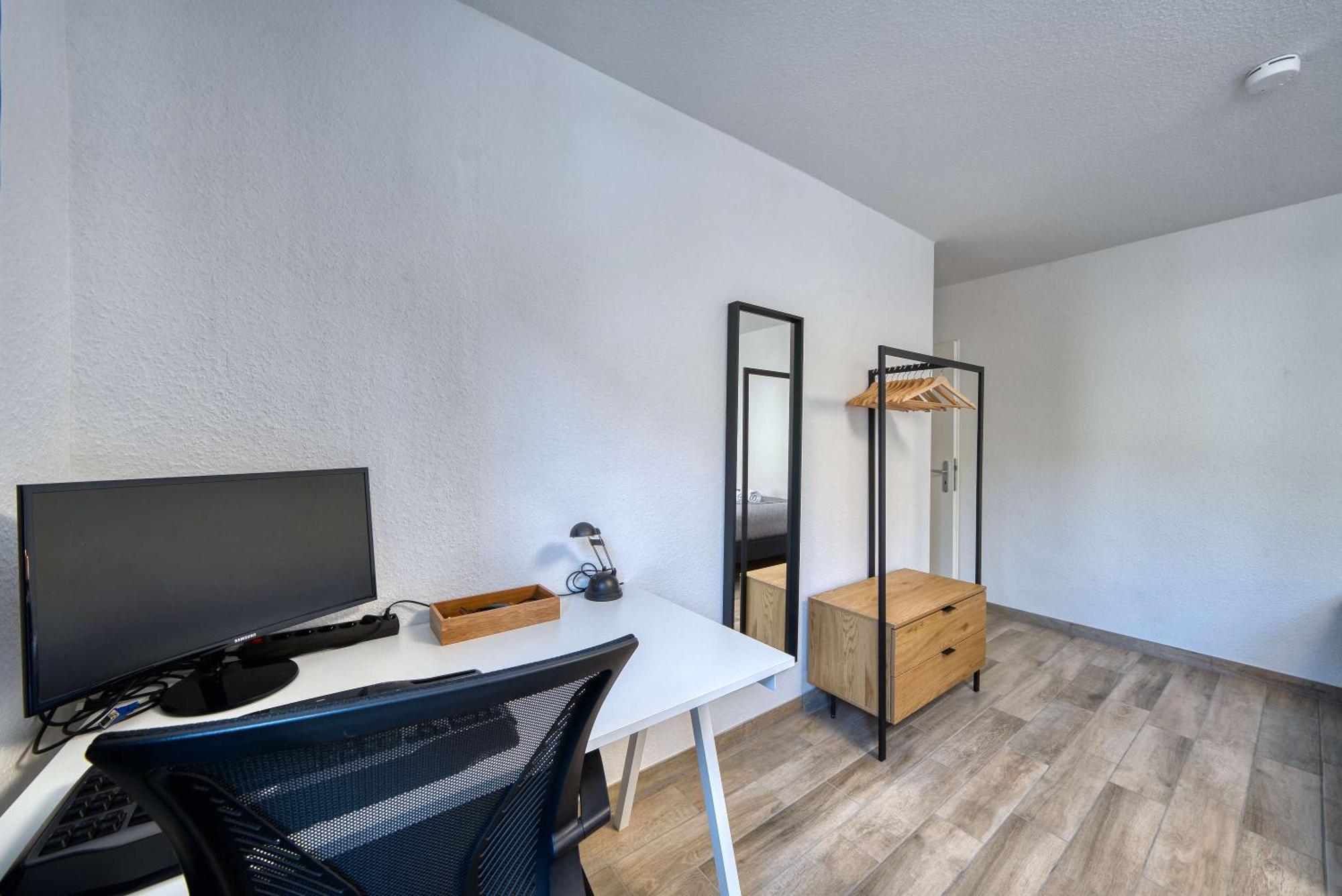 Dnd Stadtoase I Park I Workstation I Netflix I Parken I Kaffee I Waschmaschine I Trockner I Xbox Würzburg Buitenkant foto